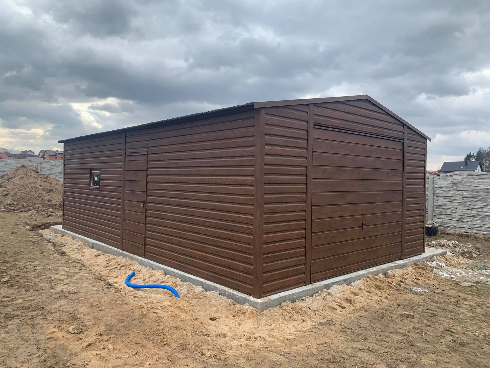 Garaż Premium 5x8 Brama 2.50 NR 61